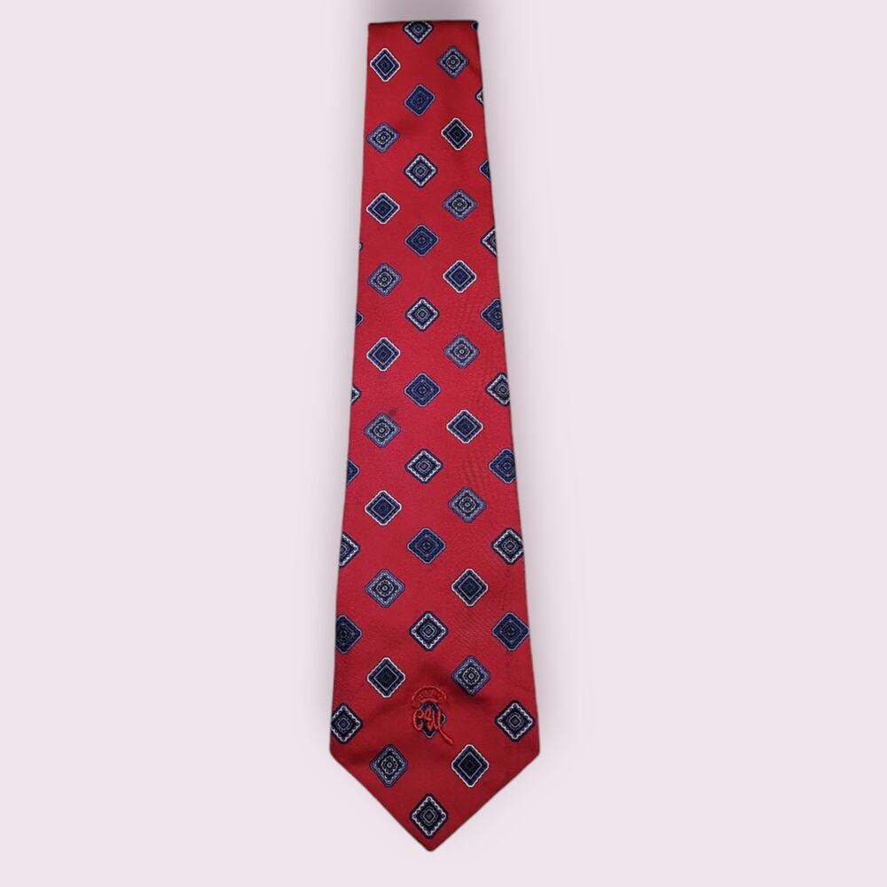 VTG Countess Mara Red Medallion Silk Tie 58x3.5 Luxe Classic Old Money Retro